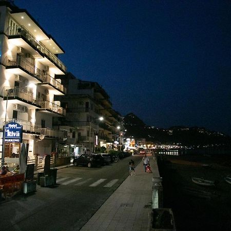 Hotel La Riva Giardini Naxos Luaran gambar