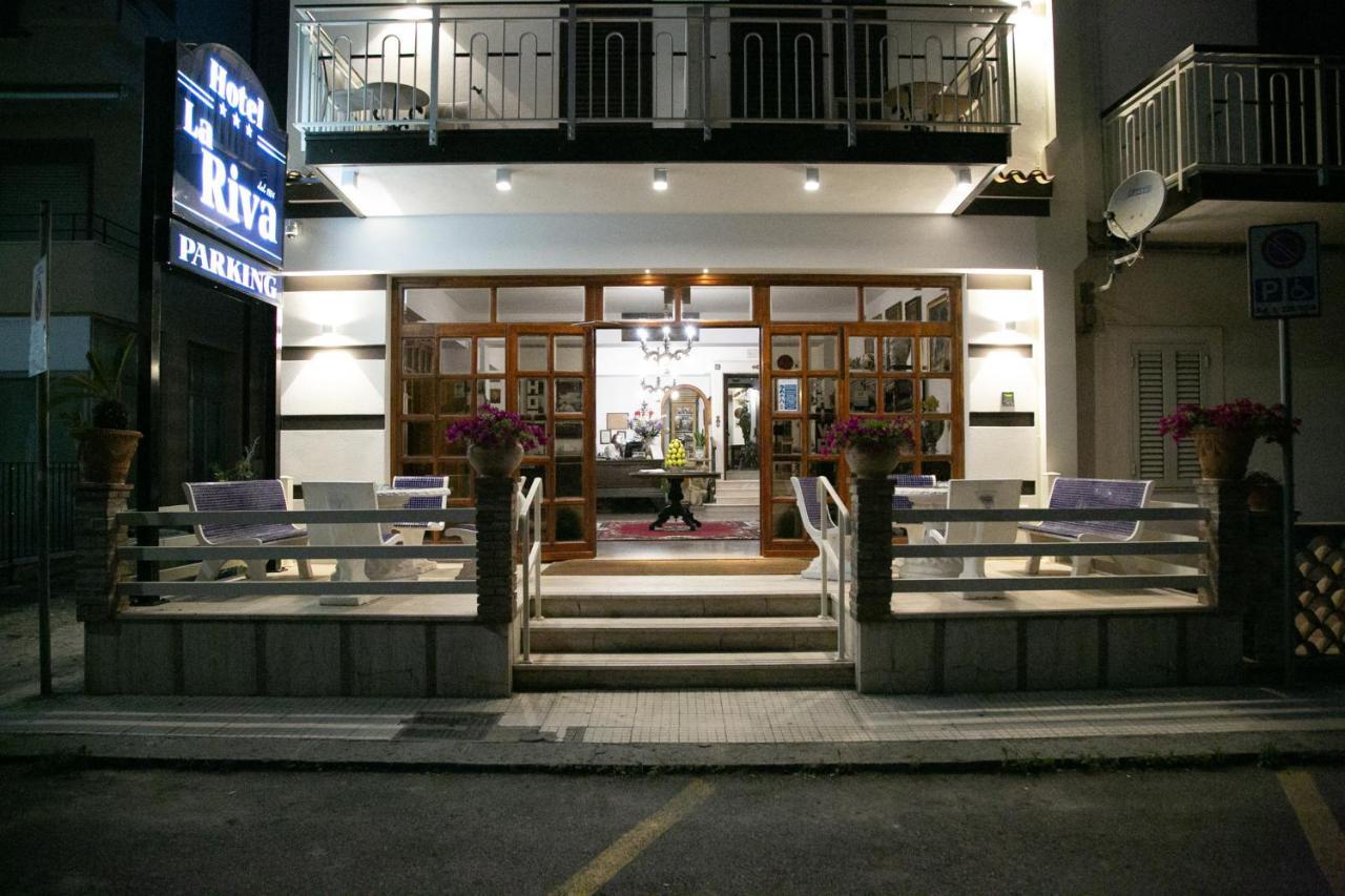 Hotel La Riva Giardini Naxos Luaran gambar