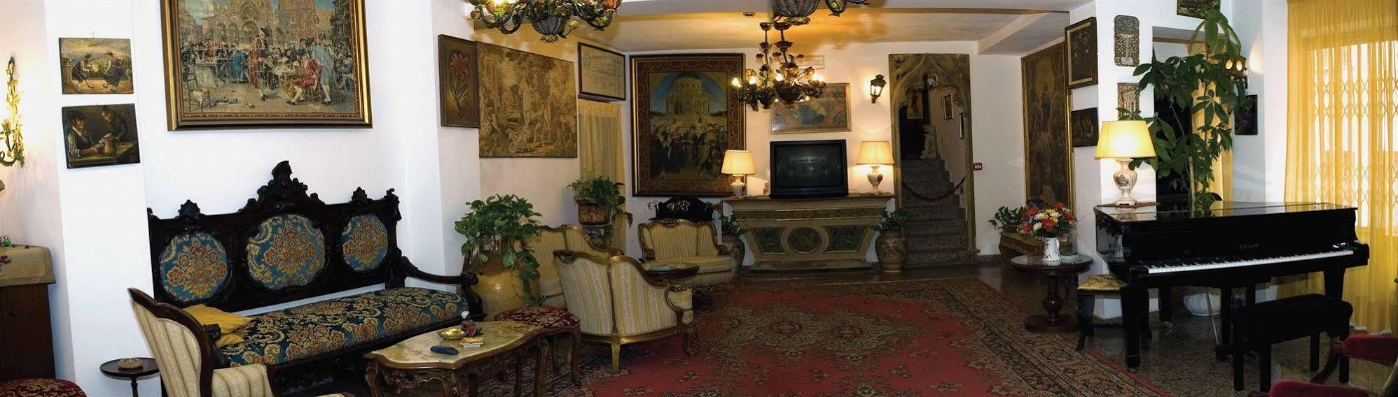 Hotel La Riva Giardini Naxos Luaran gambar